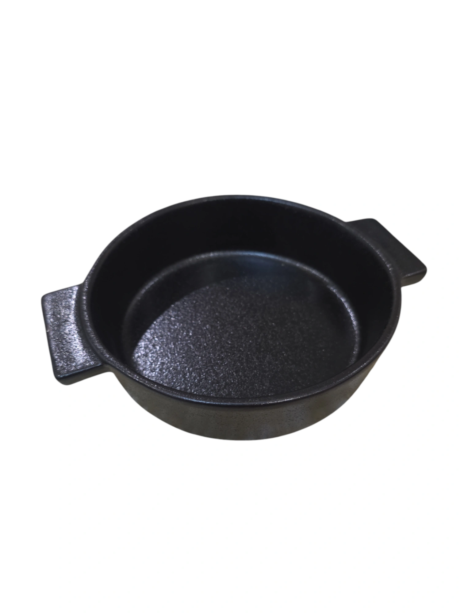 Bol en céramique noire mate avec poignées · 18,3 × 14,5 × 4,2 cm